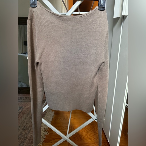 Abercrombie & Fitch zipper front sweater - Picture 3 of 4